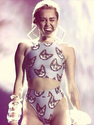 Cartão de Miley Cyrus é rejeitado em loja