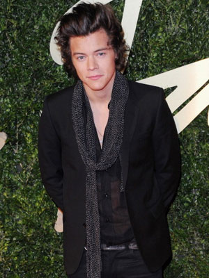 Harry Styles desbanca Robert Pattinson e é eleito o homem mais <i>sexy</i> de 2013