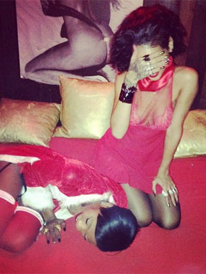 Rihanna posa de Mamãe Noel <i>sexy</i>, veja!