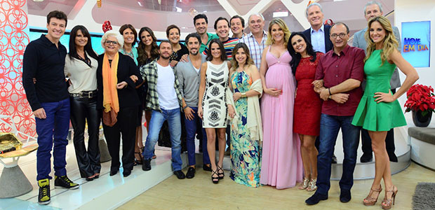 Ticiane Justus e Roberto Justus participam de amigo secreto no <i>Hoje em Dia</i>