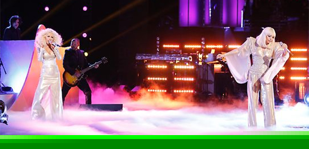 Após se apresentarem no <i>The Voice</i>, Lady Gaga e Christina Aguilera gravam canção juntas