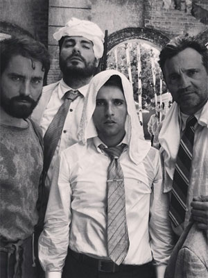 Elenco de <i>Joia Rara</i> sofre com o calor nos bastidores