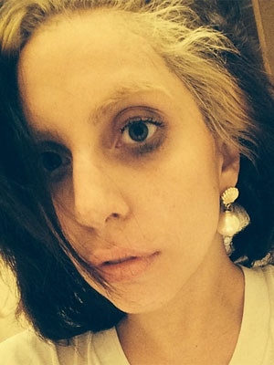 Lady Gaga desabafa em carta: - <i>Me deixem ser a deusa que eu sei que sou de verdade</i>