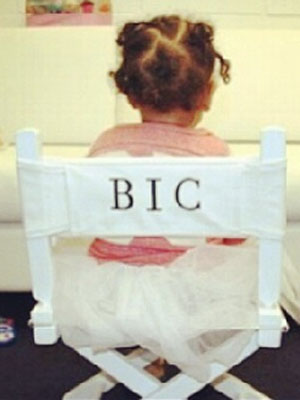Jay Z faz homenagem para a filha, Blue Ivy