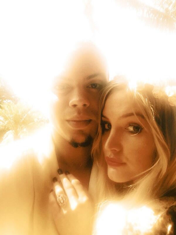 Ashlee Simpson e Evan Ross estão noivos