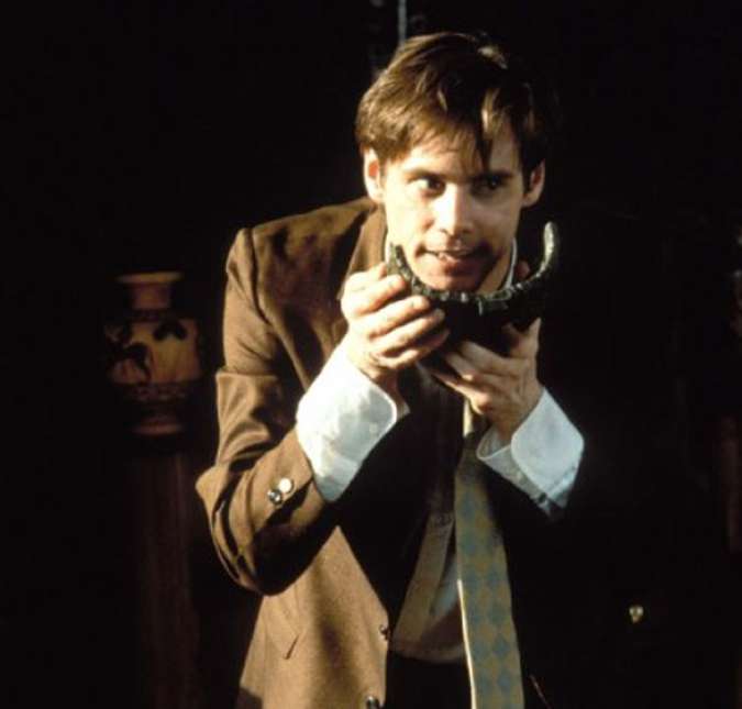 Seguindo firme e forte nas comédias, no mesmo ano Jim interpretou Stanley Ipkiss em O Máskara. Ele recebeu a primeira indicação ao Globo de Ouro por sua performance no filme. Seguindo firme e forte nas comédias, no mesmo ano Jim interpretou Stanley Ipkiss em O Máskara. Ele recebeu a primeira indicação ao Globo de Ouro por sua performance no filme.