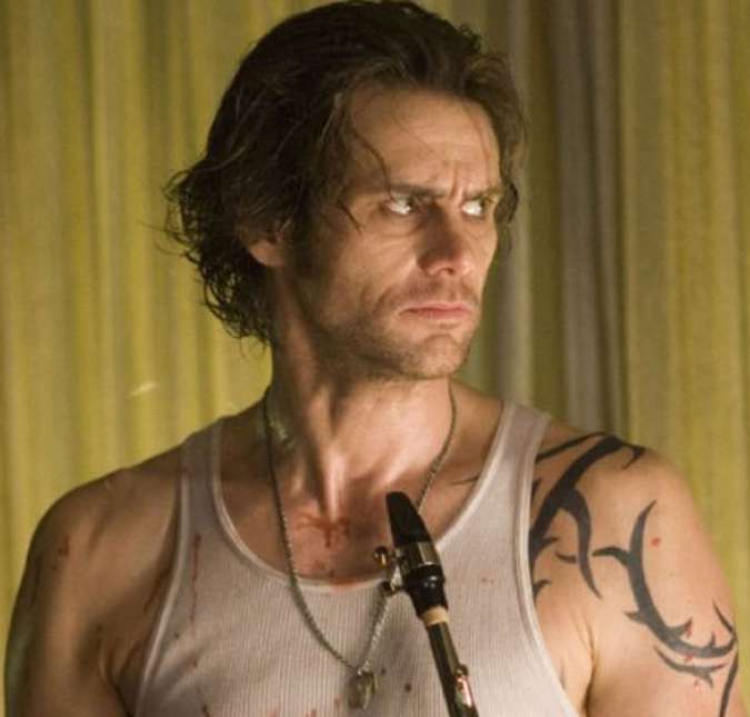 Em Número 23, ele participou do primeiro filme de terror, interpretando o carteiro Walter Sparrow, que depois descobre ser um escritor. Em Número 23, ele participou do primeiro filme de terror, interpretando o carteiro Walter Sparrow, que depois descobre ser um escritor.