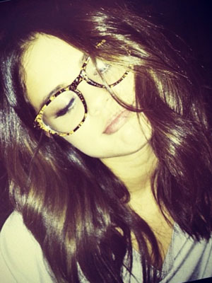 Homem invade casa de Selena Gomez, diz site
