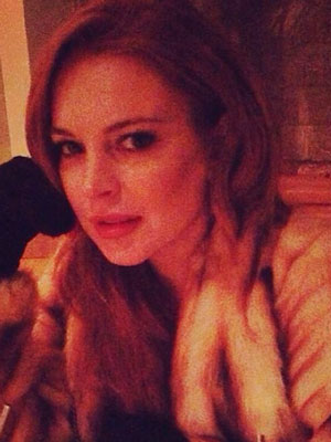 Lindsay Lohan perde casaco de 181 mil reais