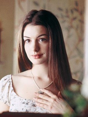 Anne Hathaway comenta sobre críticas que recebeu