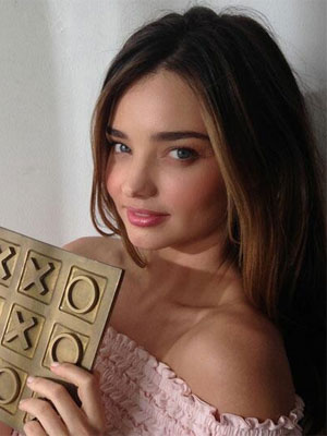 Miranda Kerr é nomeada <i>face</i> da <i>H&M</i>