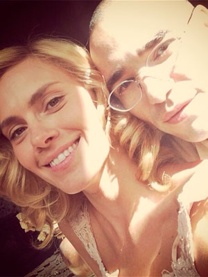 Mulher de Caio Blat ironiza foto do marido com Carolina Dieckmann