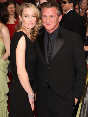 Robin Writght diz que seu divórcio som Sean Penn foi <i>devastador</i>