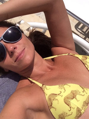 Giovanna Antonelli toma sol antes de gravar <i>Em Família</i>