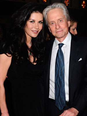 Michael Douglas e Catherine Zeta-Jones planejam renovar votos de casamento