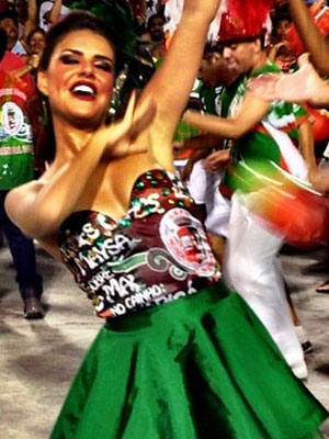 - <i>Vou fazer de tudo para mostrar muito samba no pé</i>, diz Paloma Bernardi sobre desfile na <i>Grande Rio</i>