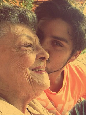 Rodrigo Simas lamenta a morte da bisavó com <i>post</i>