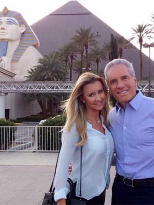 Roberto Justus e Ana Paula Siebert postam foto em Las Vegas