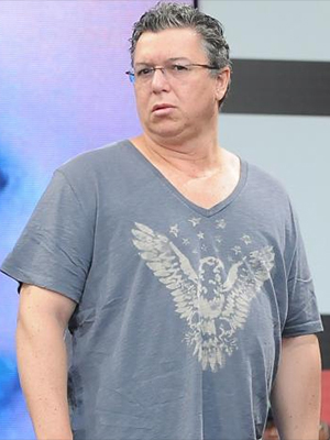 Após revelar segredo do <i>BBB</i>, Boninho afirma que <I>Twitter é para confundir</i>