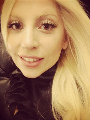 Lady Gaga diz que estava falida no auge de sua carreira