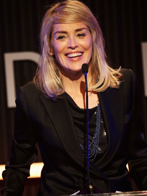 Sharon Stone gosta de ser símbolo sexual