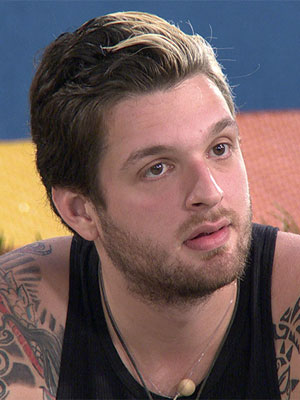 No <i>BBB</i>, Cássio diz que se Marcelo voltar do paredão, ele irá embora