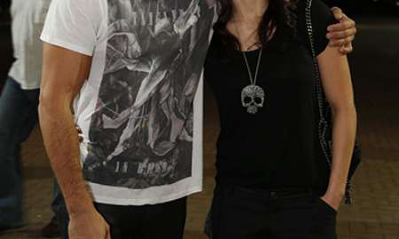Giovanna Antonelli e famosos prestigiam <i>show</i> de <i>Guns N' Roses</i>
