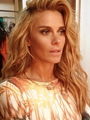 Carolina Dieckmann mostra maquiagem no <i>Instagram</i>
