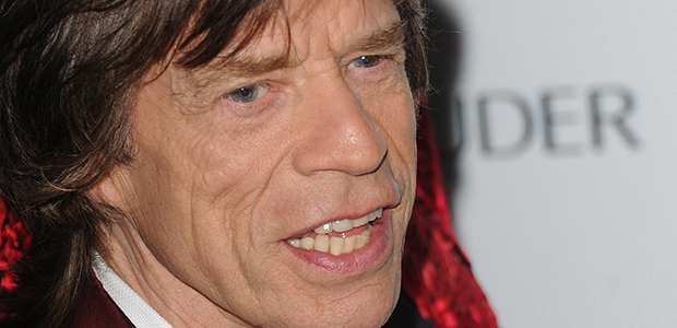 Mick Jagger faz primeira aparição após morte da namorada