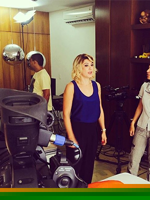 Antonia Fontenelle mostra bastidores de gravação do seu programa