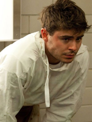 Zac Efron leva soco na boca após se envolver em confusão em região perigosa nos EUA