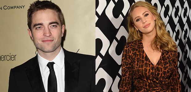 Robert Pattinson e Dylan Penn viajam para encontro sensual na Espanha