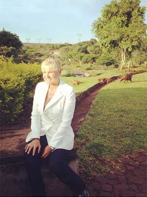 Xuxa deve retornar à <i>Globo</i> apenas em 2015, diz jornal