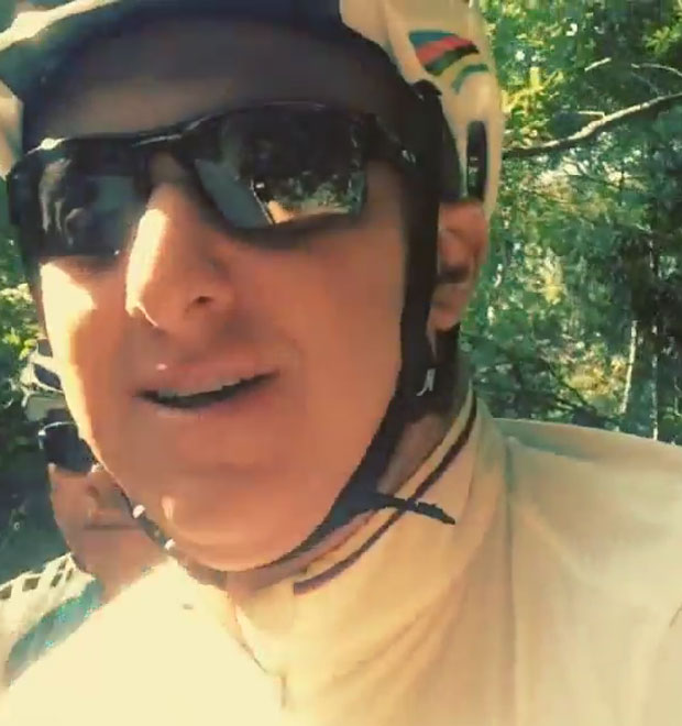 Luciano Huck posta vídeo andando de bicicleta