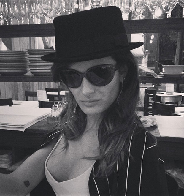 Di Ferrero chama Isabeli Fontana de mafiosa, entenda!