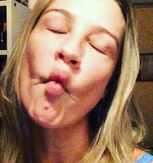 De cara lavada, Luana Piovani agradece fãs por apoio
