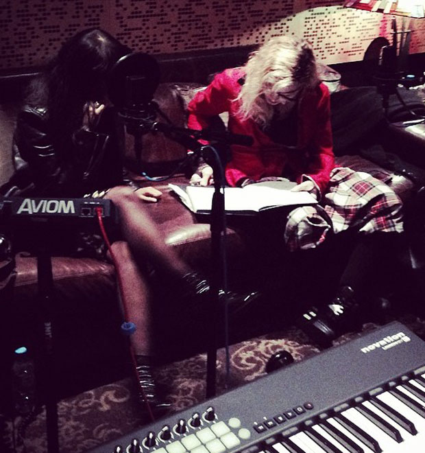 Madonna passa madrugada gravando com Natalia Kills