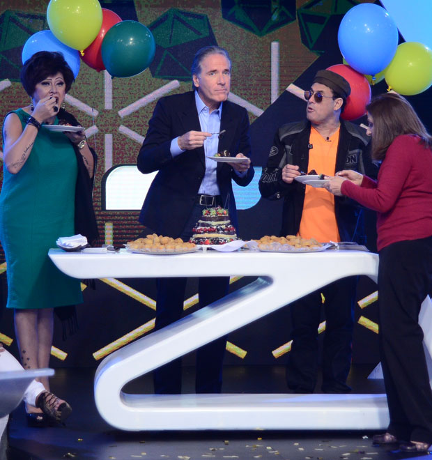 Roberto Justus ganha festa de aniversário com bolo e coxinha. Entenda!
