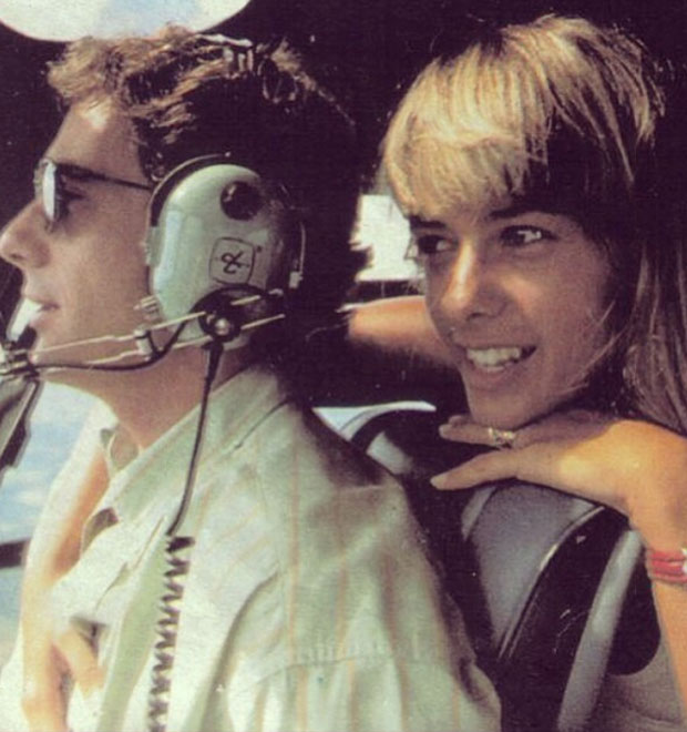 Adriane Galisteu homenageia Ayrton Senna