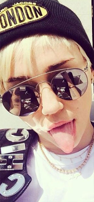 - <i>Eu não tive uma overdose</i>, diz Miley Cyrus