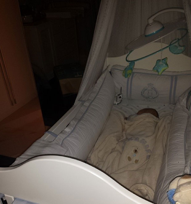 Marido de Ana Hickmann comemora dois meses do filho