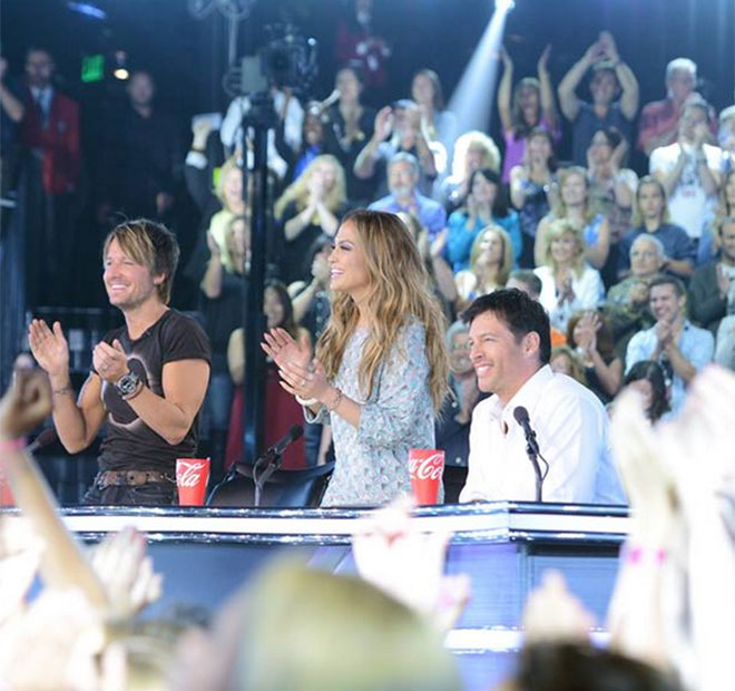 <i>American Idol</i> é renovado para a décima quarta temporada