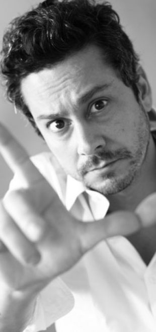 Alexandre Nero se revolta e deixa de usar <i>Facebook</i>