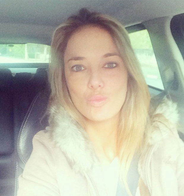Ticiane Pinheiro posta foto sem maquiagem