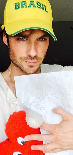 Ian Somerhalder agradece presentes e carinho do povo brasileiro