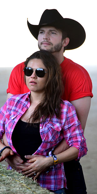 Ashton Kutcher está mimando Mila Kunis, saiba mais!