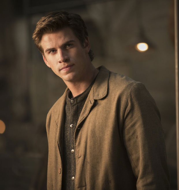 Liam Hemsworth se machuca em filmagens de <i>Jogos Vorazes: A Esperança parte 2</i>