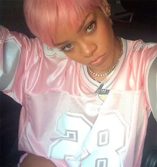 Rihanna e Beyoncé ganham mais de 200 mil reais para assistir desfile na primeira fila