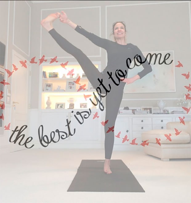 Após desmaio, Luciana Gimenez pratica yoga