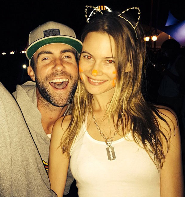 Adam Levine e Behati Prinsloo se casarão no México